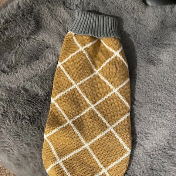 Fashion Khaki and Grey Pet Sweater for Cats or Dogs NWT - Picture 2 of 7